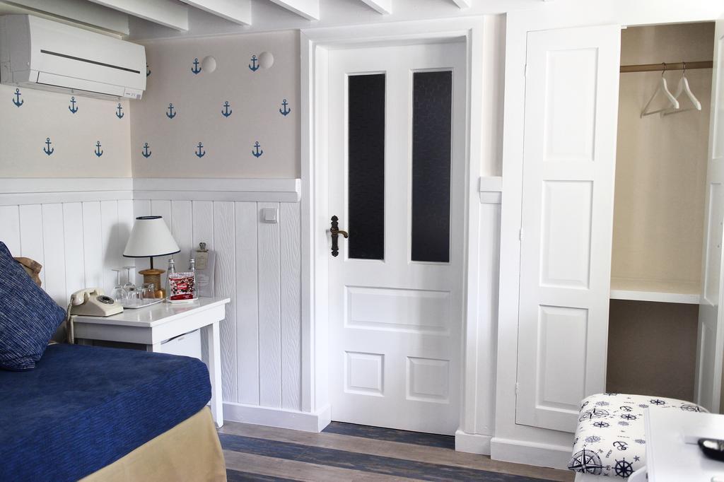 Lola 38 Hotel Foça Ngoại thất bức ảnh
