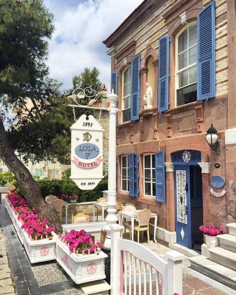 Lola 38 Hotel Foça Ngoại thất bức ảnh