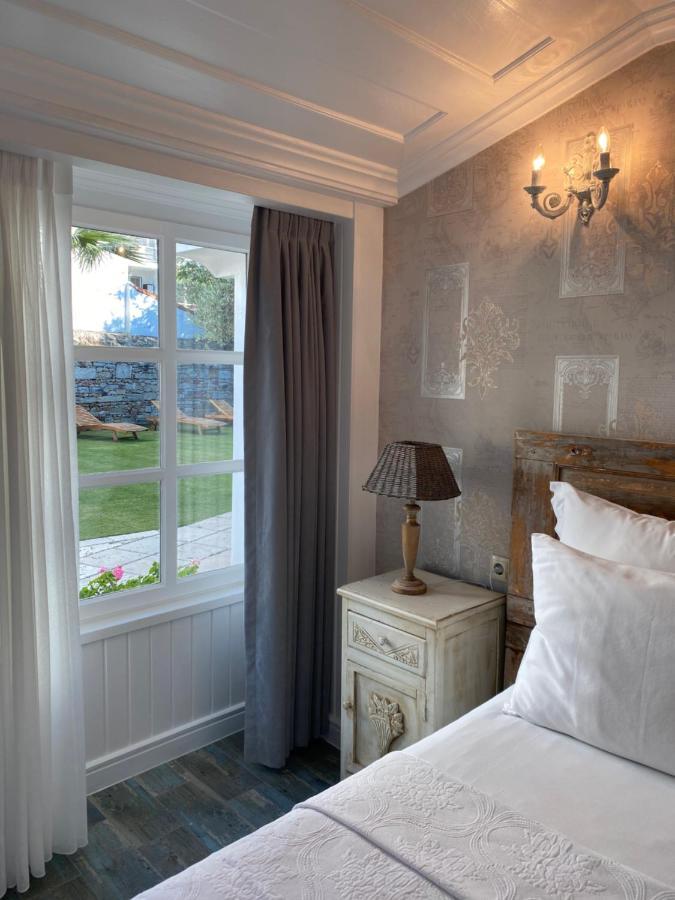 Lola 38 Hotel Foça Ngoại thất bức ảnh