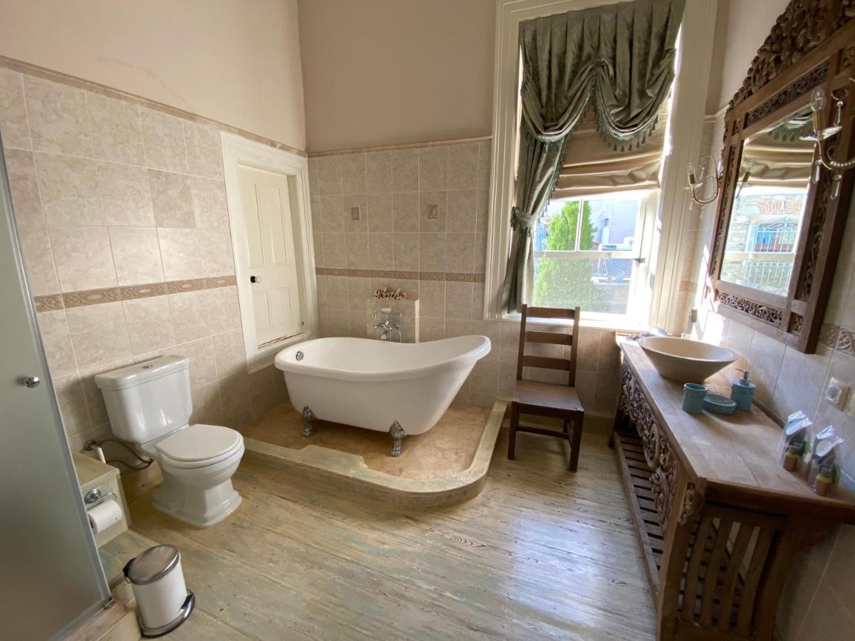 Lola 38 Hotel Foça Ngoại thất bức ảnh